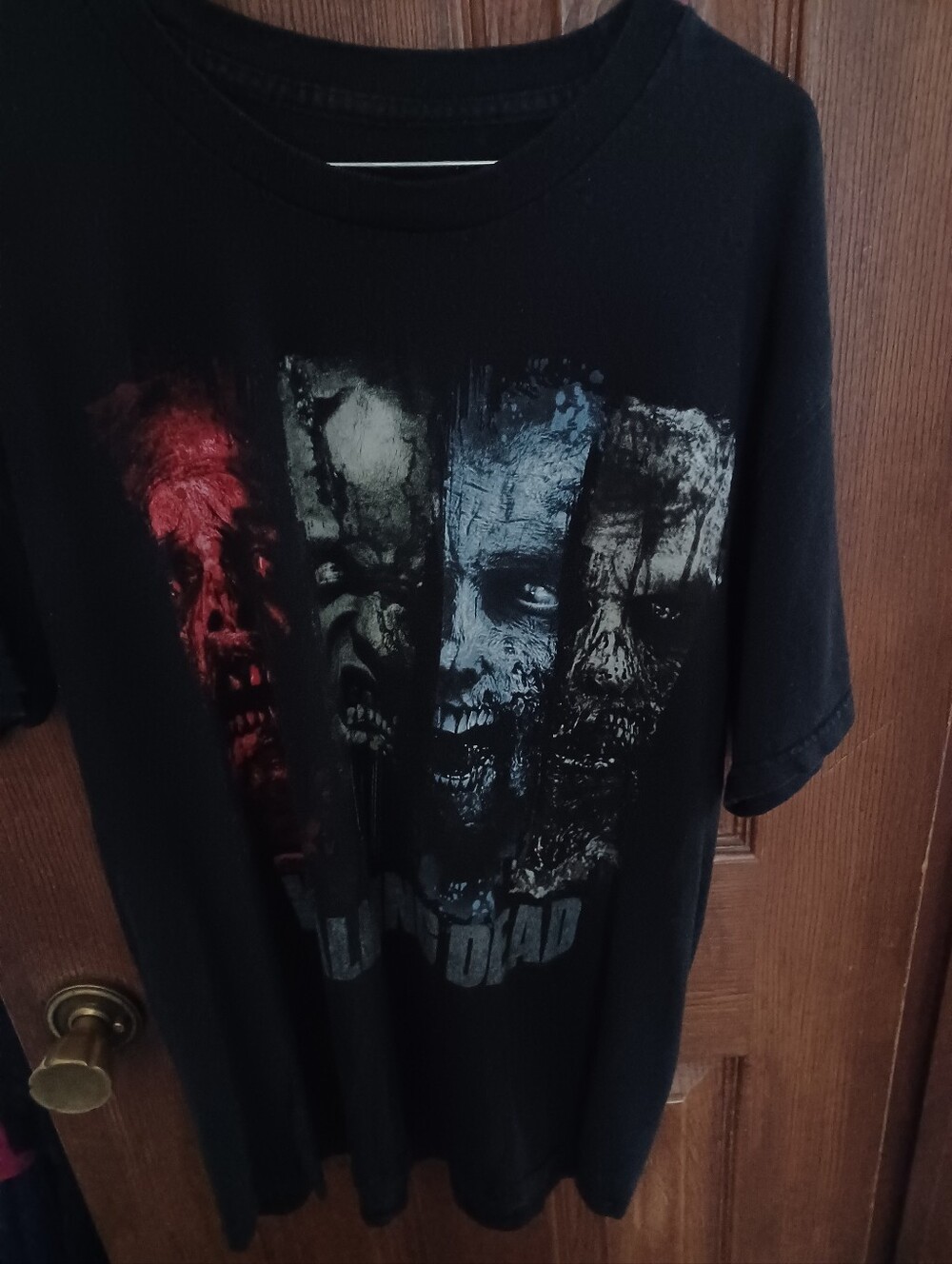Walking Dead Black Graphic Horror Crewneck T-Shirt with Multicolor Face Print